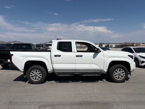 Used 2024 Toyota Tacoma SR w/ SR Upgrade Package AWD/4WD image 3