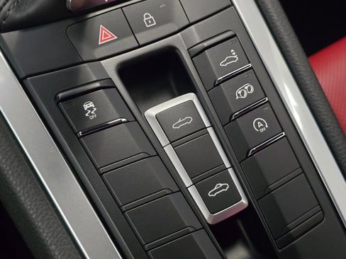 New 2025 Porsche 718 Boxster S image 31