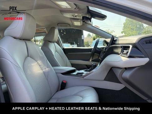 Used 2022 Toyota Camry XLE FWD image 18