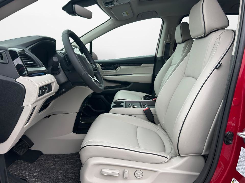 New 2027 Honda Odyssey Touring image 9