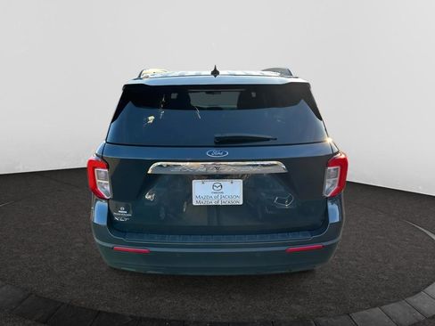 Used 2022 Ford Explorer XLT image 4