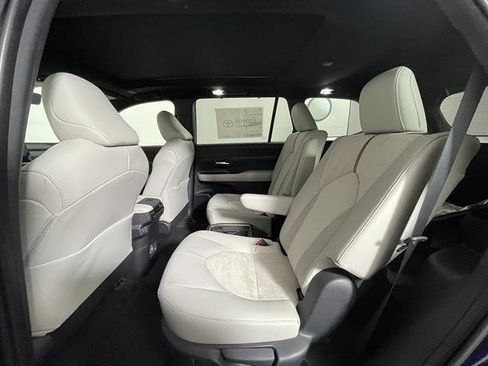 New 2026 Toyota Grand Highlander AWD Hybrid image 11