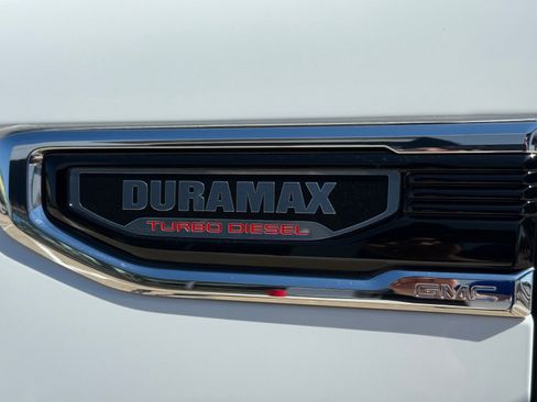 Certified 2024 GMC Sierra 1500 Denali image 10