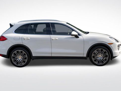 Used 2011 Porsche Cayenne AWD/4WD image 6