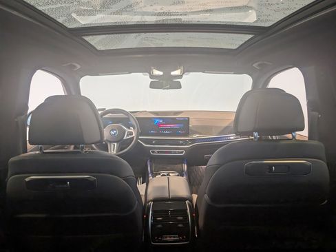 Used 2025 BMW X5 M60i w/ Climate Comfort Package image 30