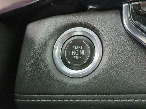 Certified 2023 Chevrolet Colorado LT w/ LT Convenience Package II image 17