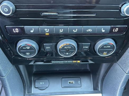 Used 2022 Volkswagen Passat 2.0T R-Line FWD image 14