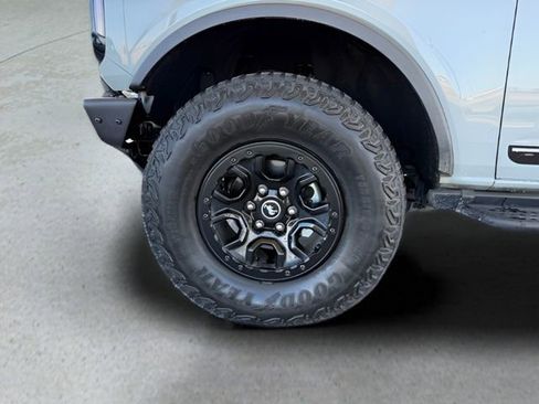 Used 2021 Ford Bronco First Edition image 8