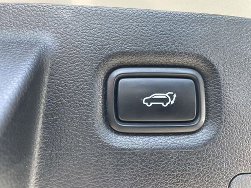 Used 2023 Hyundai Santa Fe SEL w/ Premium Package FWD image 9