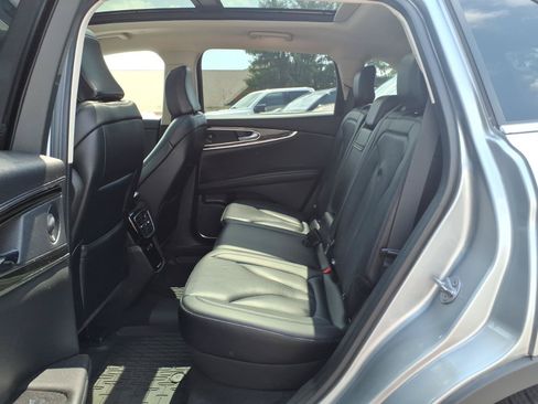 Used 2022 Lincoln Nautilus Reserve w/ Equipment Group 201A AWD/4WD image 25