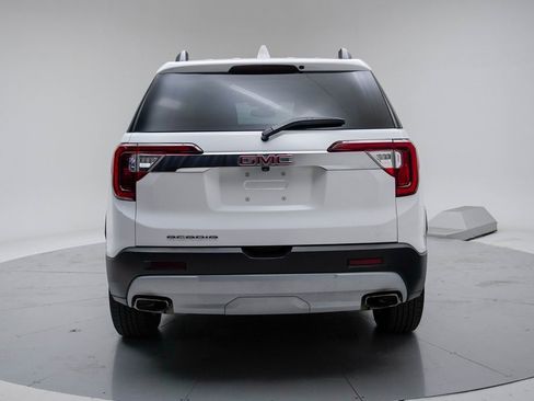 Used 2023 GMC Acadia SLT w/ Preferred Package image 9