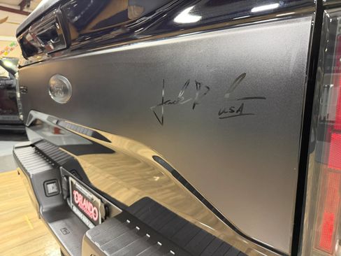 Used 2017 Ford F150 Lariat w/ Equipment Group 502A Luxury AWD/4WD image 9