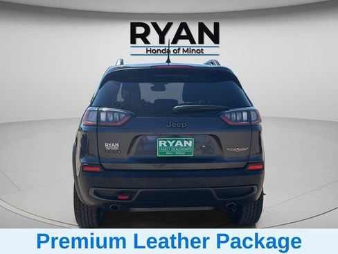 Used 2021 Jeep Cherokee Trailhawk w/ Premium Leather Package AWD/4WD image 8