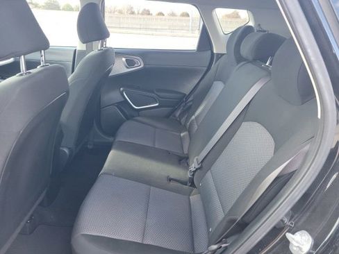 Used 2024 Kia Soul LX w/ Option Group 015 image 15