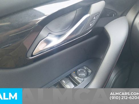 Used 2025 Chevrolet Blazer RS FWD image 32