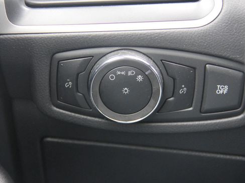 Used 2023 Ford Edge SEL image 25