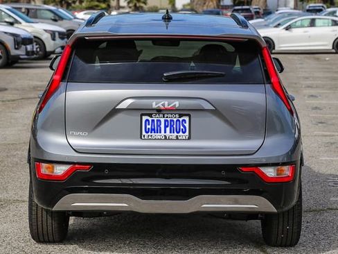 New 2026 Kia Niro Wind image 16