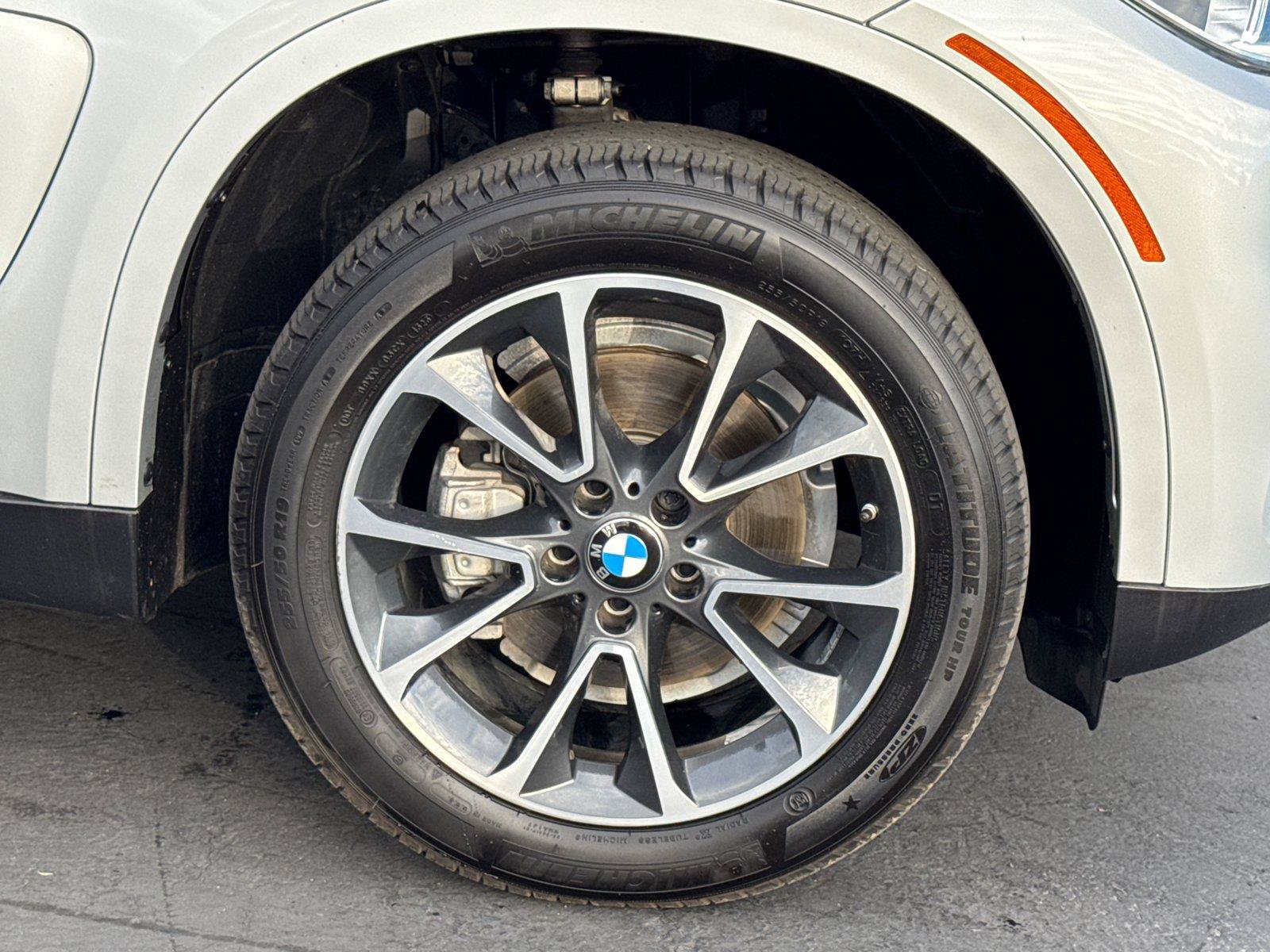 Used 2018 BMW X5 xDrive35i w/ M Sport Package AWD/4WD image 6