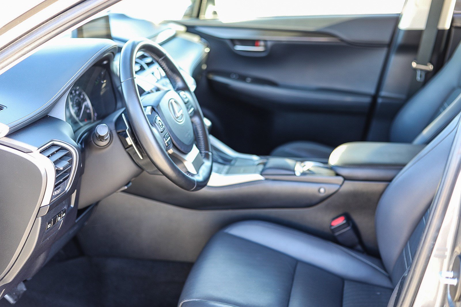 Used 2018 Lexus NX 300 FWD w/ Comfort Package image 17