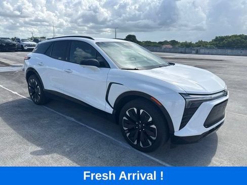 Used 2024 Chevrolet Blazer EV RS AWD/4WD image 12