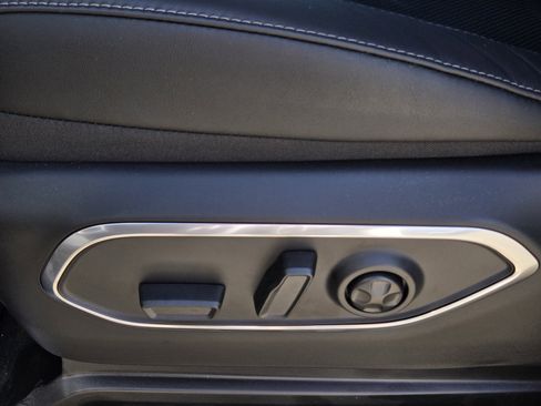 New 2026 Jeep Grand Wagoneer Limited AWD/4WD image 17