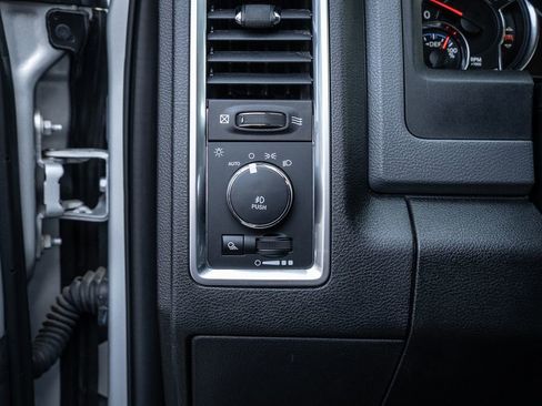 Used 2018 RAM 2500 Big Horn image 18