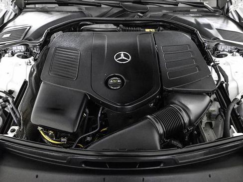 Certified 2025 Mercedes-Benz C 300 4MATIC Sedan image 20