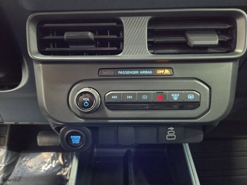 Used 2025 Ford Maverick XLT w/ Black Appearance Package AWD/4WD image 38