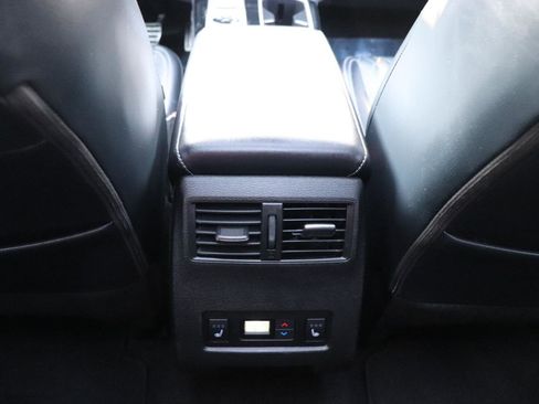 Used 2025 Mitsubishi Outlander SEL image 24