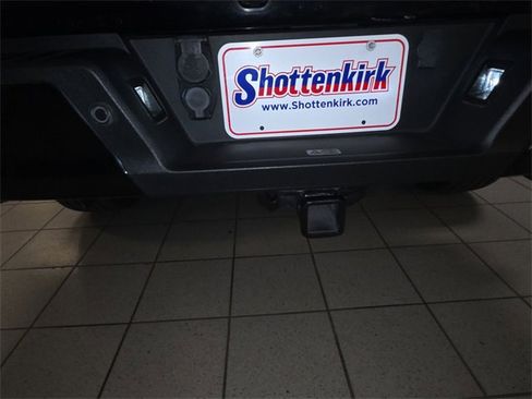 Used 2021 Ford F150 Lariat image 29