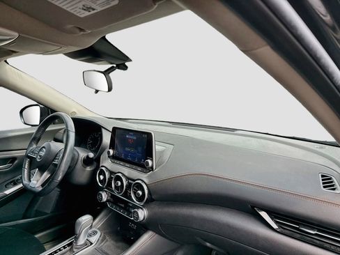 Used 2022 Nissan Sentra SR w/ Lighting Package FWD image 20