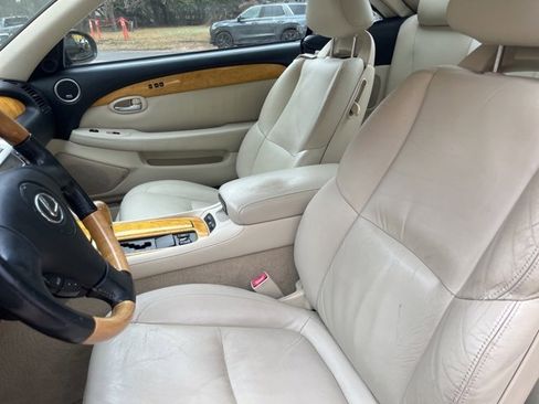 Used 2002 Lexus SC 430 Convertible image 8