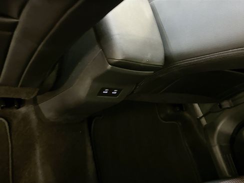 Used 2025 Nissan Kicks SR image 27