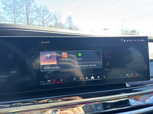 New 2026 BMW 750e xDrive w/ Executive Package image 14