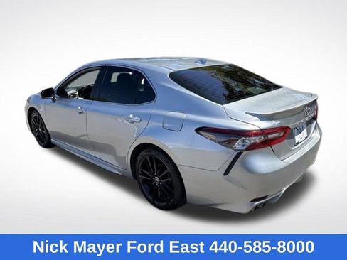 Used 2023 Toyota Camry XSE FWD image 5