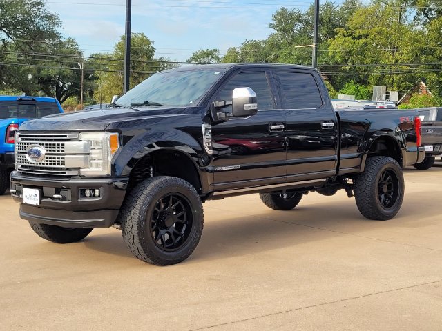 Used 2018 Ford F250 Platinum w/ Platinum Ultimate Package AWD/4WD image 3