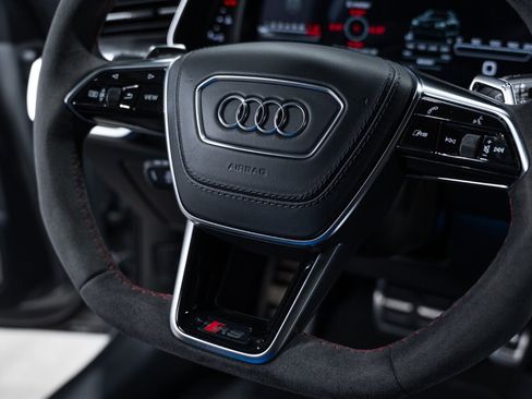 Used 2022 Audi RS 6 4.0T quattro Avant w/ Carbon Optic Package image 53