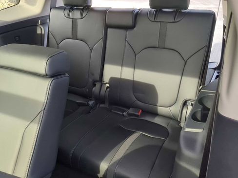 Used 2025 Honda Pilot Touring image 26