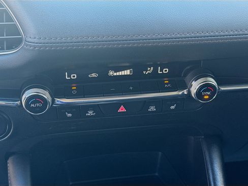 Used 2022 MAZDA MAZDA3 s image 15