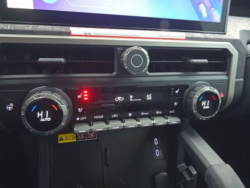 Certified 2025 Toyota Tacoma Limited image 23