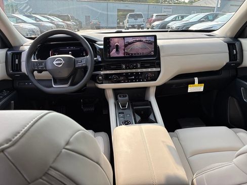 New 2026 Nissan Pathfinder SL AWD/4WD image 25