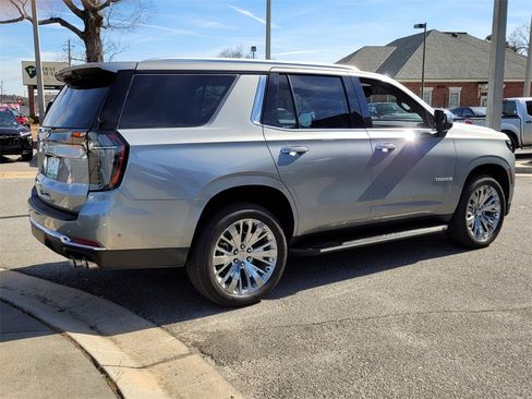 Certified 2025 Chevrolet Tahoe Premier image 13