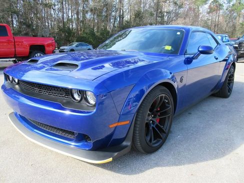 Used 2022 Dodge Challenger SRT Hellcat image 2