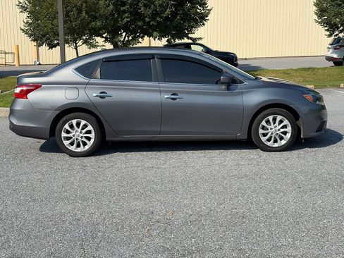 Used 2019 Nissan Sentra SV FWD image 9
