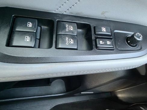 Used 2018 Subaru Outback 2.5i Limited AWD/4WD image 10