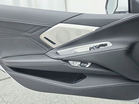 Used 2023 Chevrolet Corvette Z06 image 19