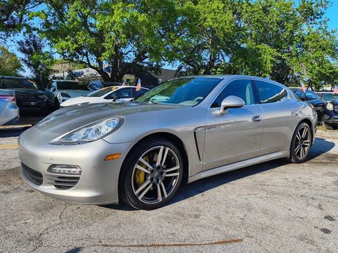 Used 2013 Porsche Panamera S w/ Comfort Pkg image 2
