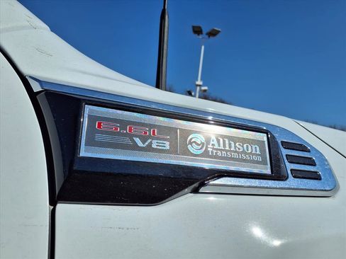 New 2026 GMC Sierra 2500 Pro w/ Convenience Package image 2