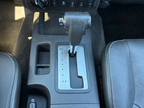 Used 2014 Nissan Frontier PRO-4X w/ Pro-4x Luxury Package AWD/4WD image 25