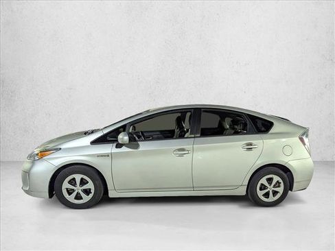 Used 2012 Toyota Prius Four image 8